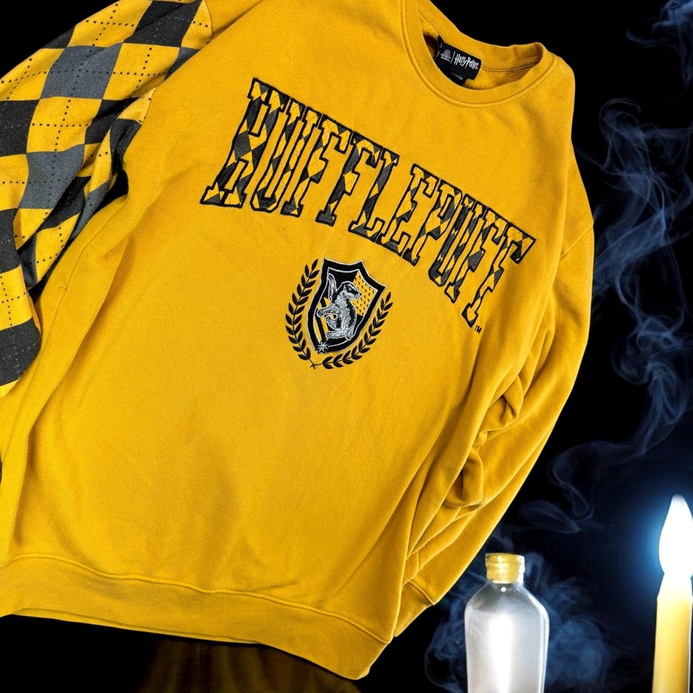 Wizarding World Harry Potter Hufflepuff Argyle Sweatshirt Unisex MD‎ Yellow